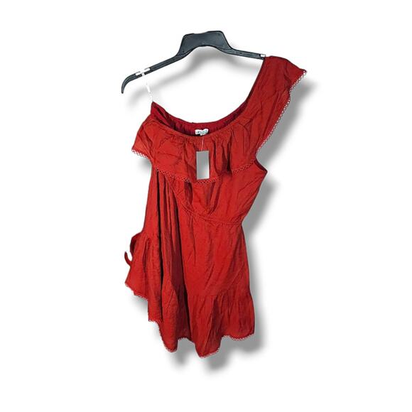 BAR III Women's Red Canyon One Shoulder Sleeve Ruffled Mini Dress Size Large NWT - Picture 3 of 7